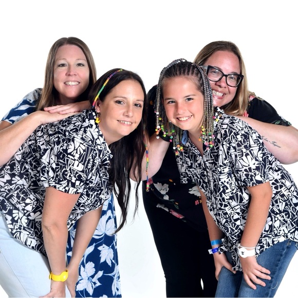 Meet your Posher, RaeAnn - Picture 3 of 7